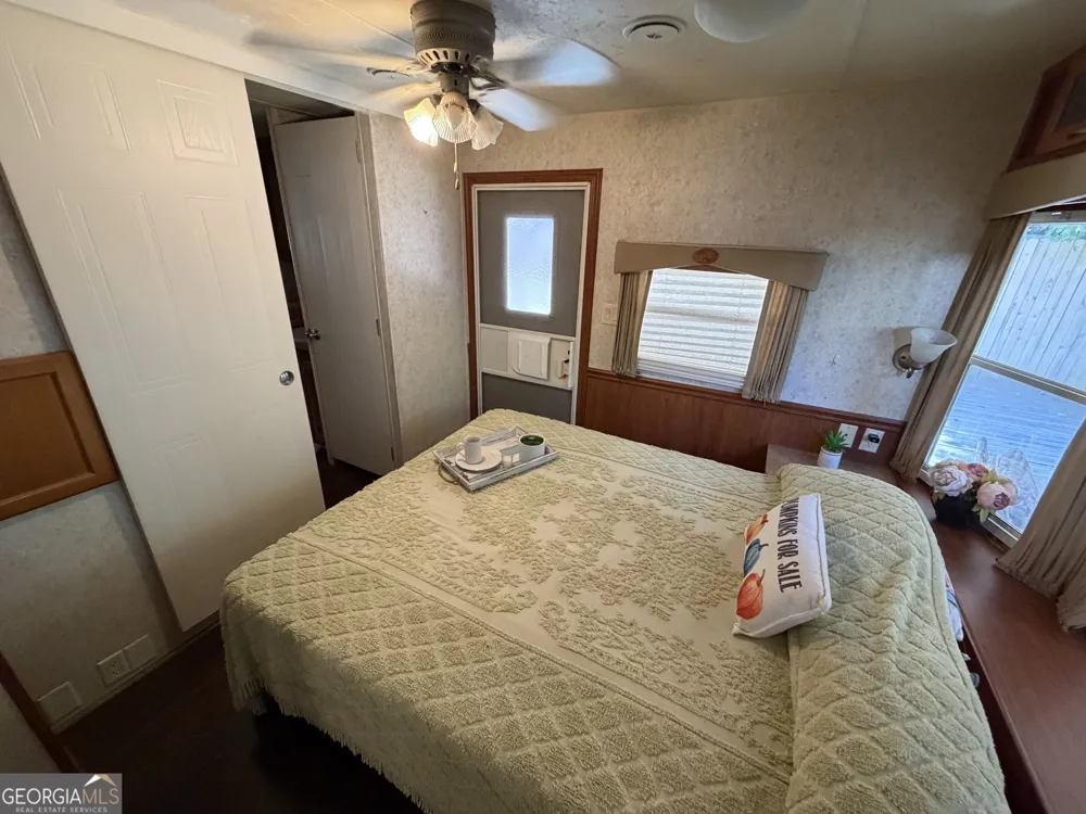 4124 Riverbank RUN Hiawassee, GA 30546