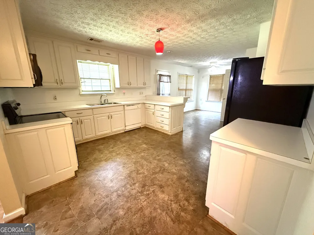 25 Brookstone CT Covington, GA 30016