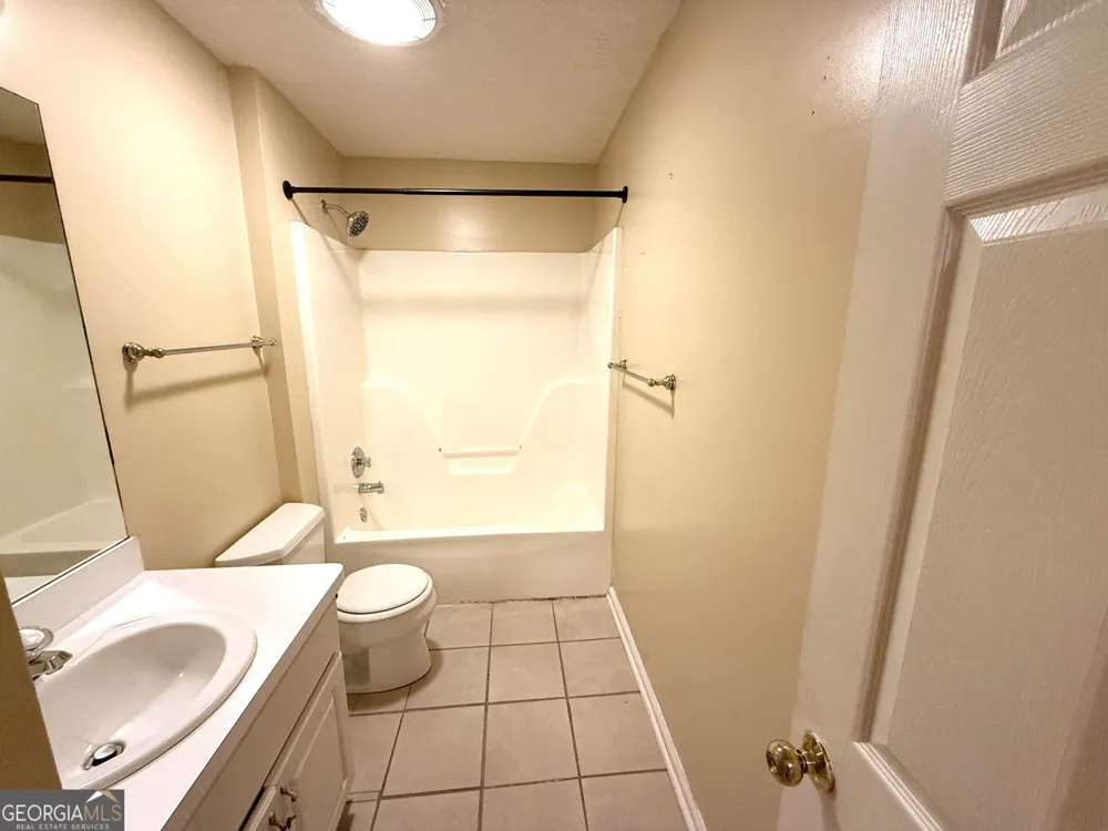 25 Brookstone CT Covington, GA 30016