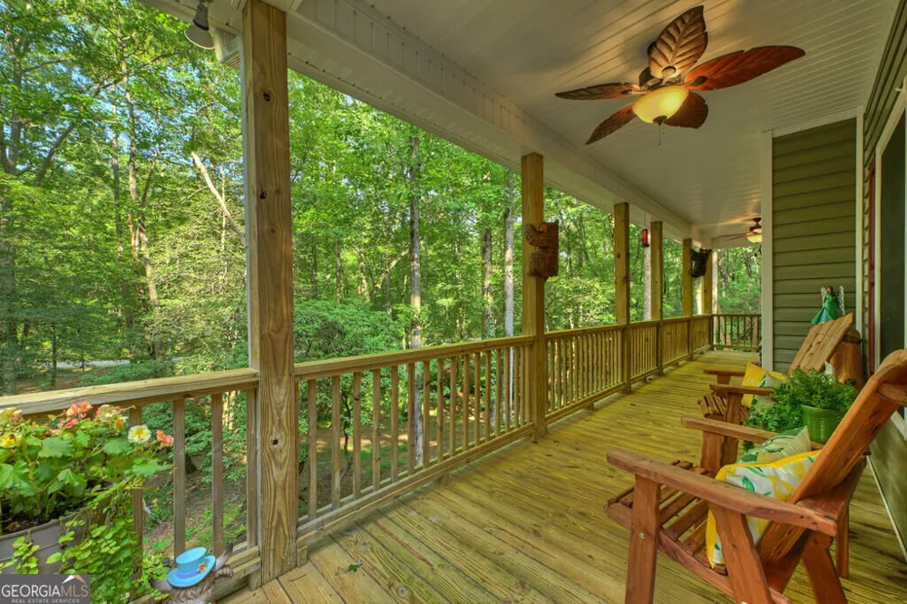 685 Chopped Oak RD Ellijay, GA 30540