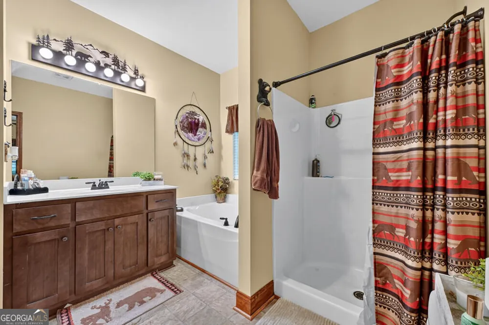 685 Chopped Oak RD Ellijay, GA 30540