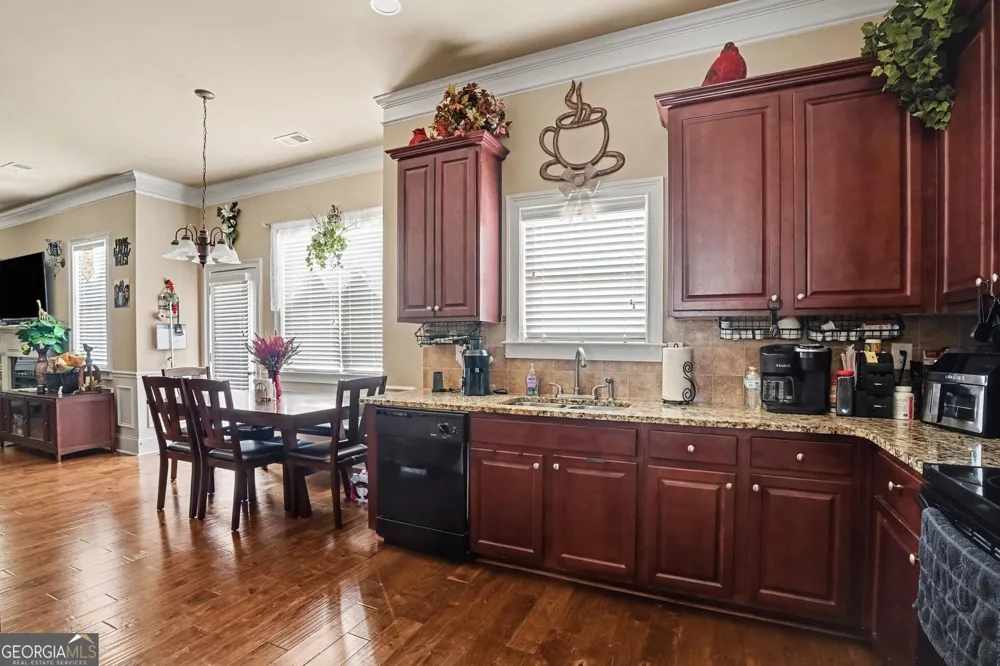 4875 Price ST Forest Park, GA 30297