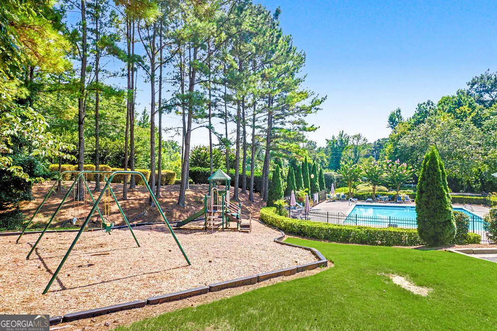 106 Fairway Overlook Woodstock, GA 30188