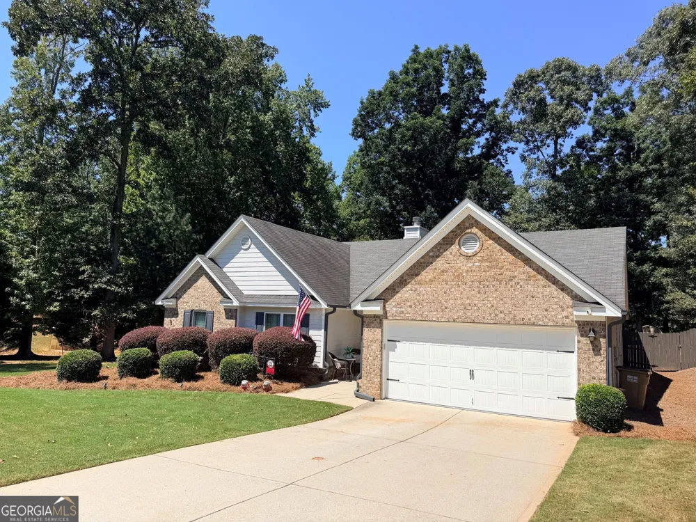 1750 Satilla DR Winder, GA 30680