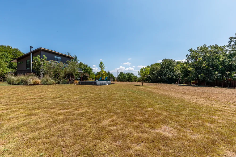 6448 County Road 437 Princeton, TX 75407
