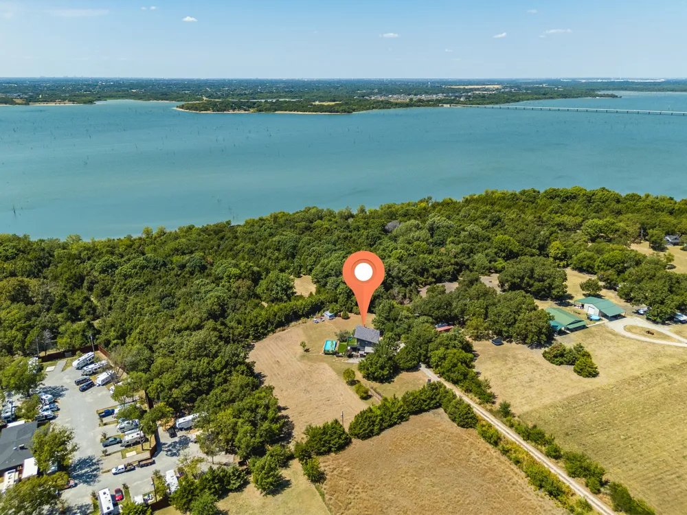 6448 County Road 437 Princeton, TX 75407