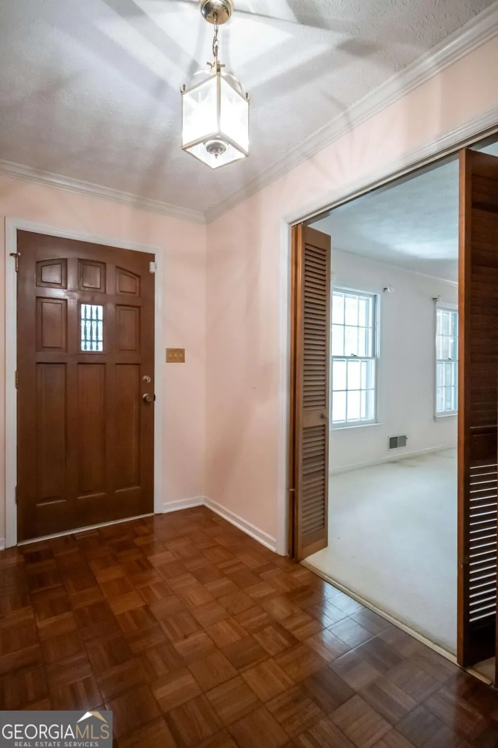 135 Old Fort RD Athens, GA 30606