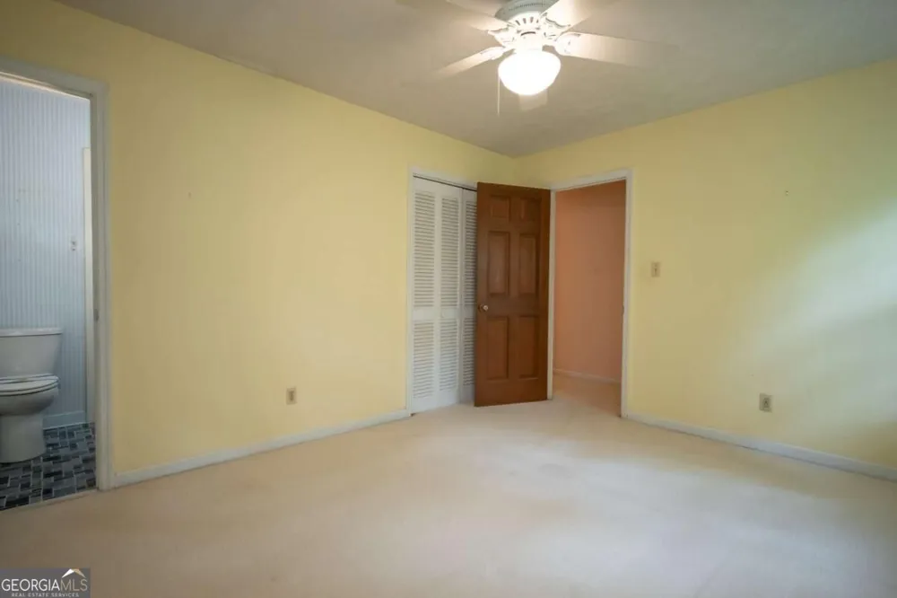 135 Old Fort RD Athens, GA 30606