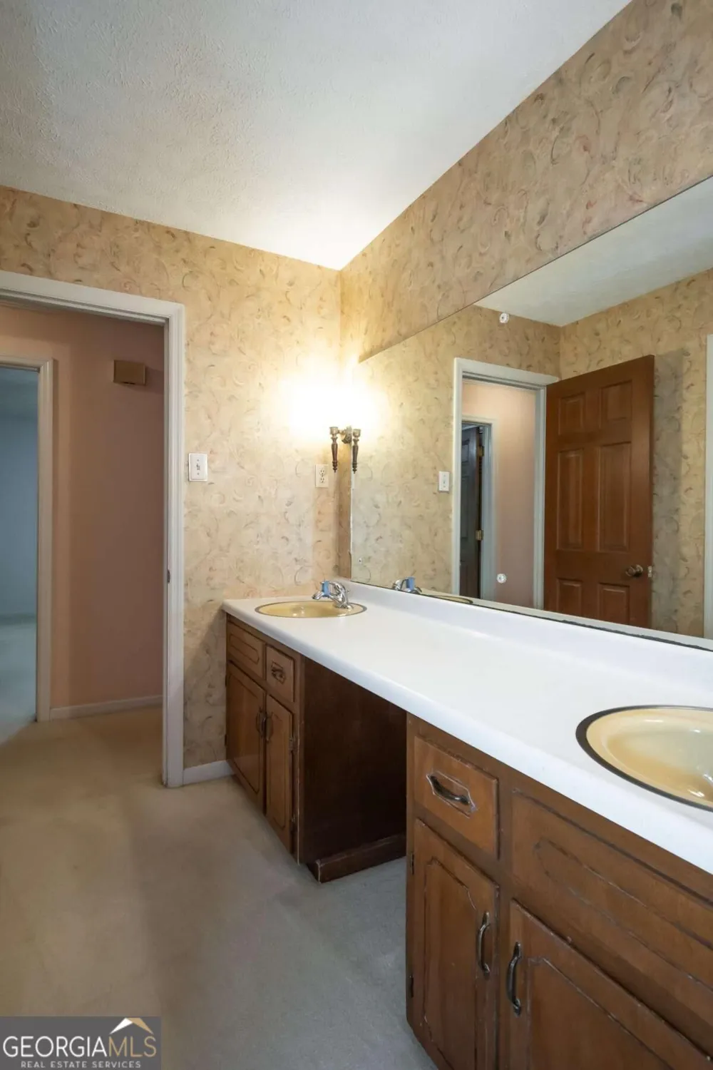 135 Old Fort RD Athens, GA 30606