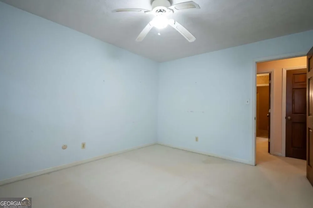 135 Old Fort RD Athens, GA 30606