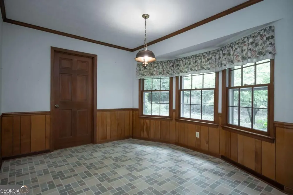 135 Old Fort RD Athens, GA 30606