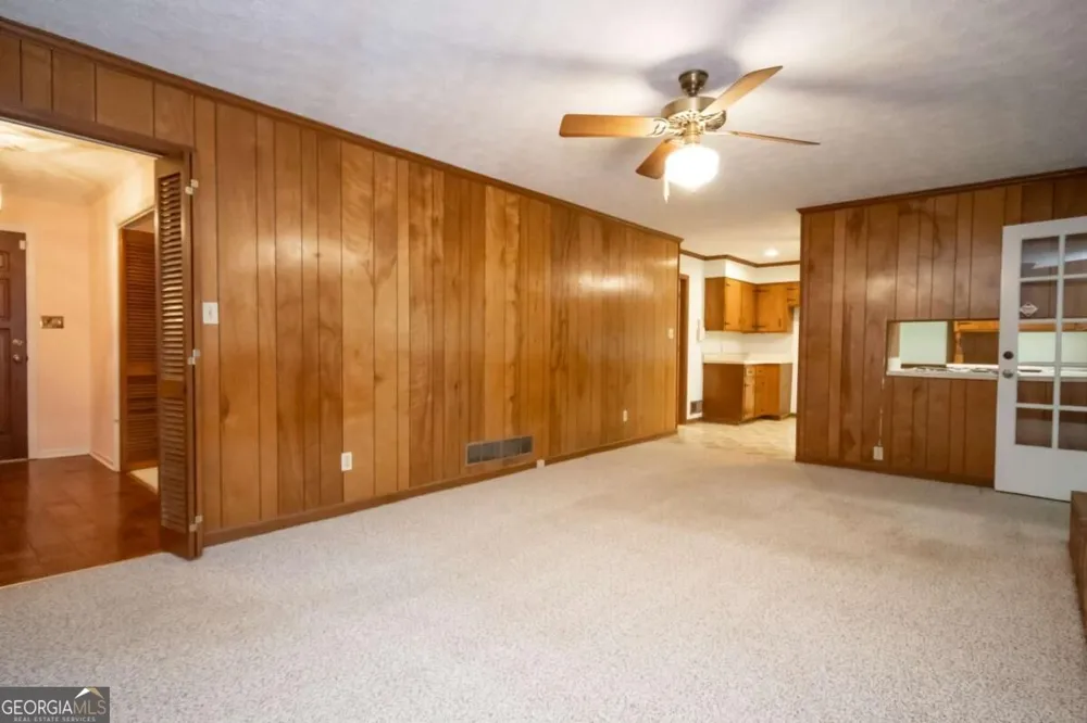 135 Old Fort RD Athens, GA 30606