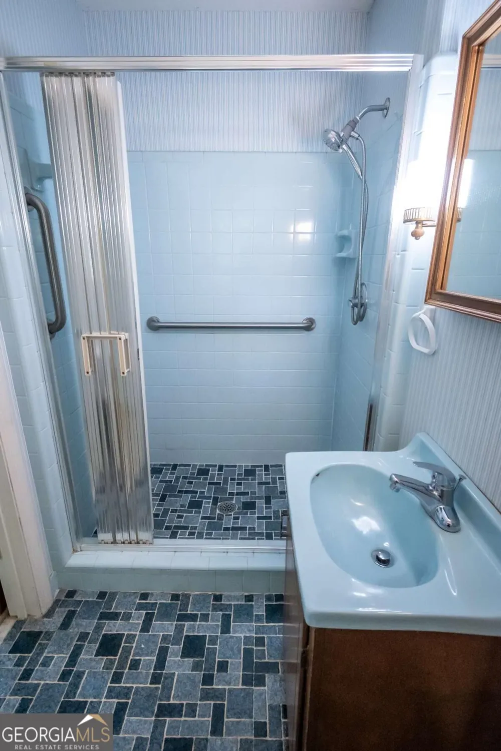 135 Old Fort RD Athens, GA 30606