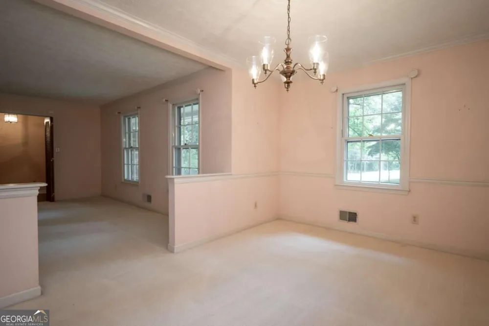 135 Old Fort RD Athens, GA 30606