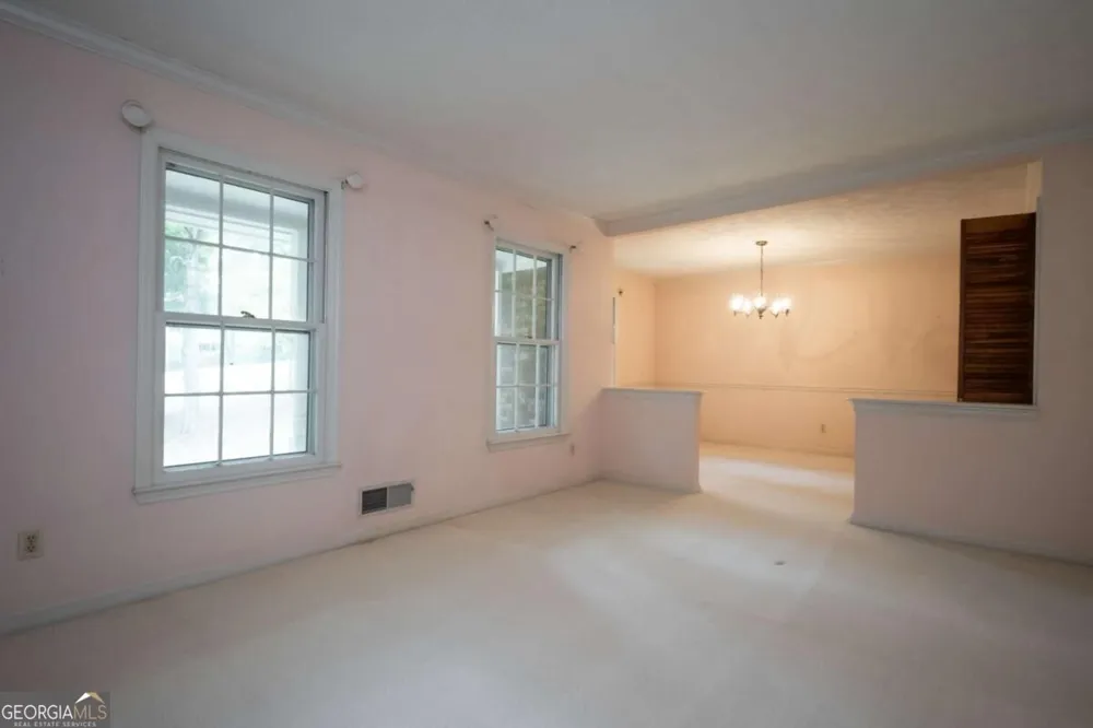 135 Old Fort RD Athens, GA 30606