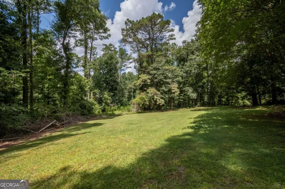 135 Old Fort RD Athens, GA 30606