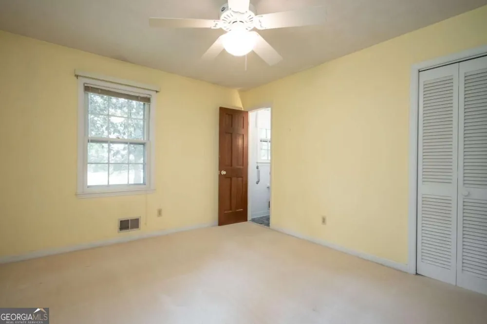 135 Old Fort RD Athens, GA 30606