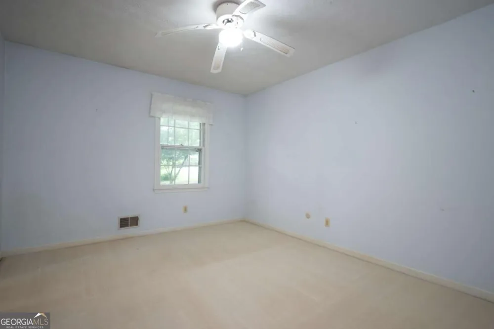 135 Old Fort RD Athens, GA 30606