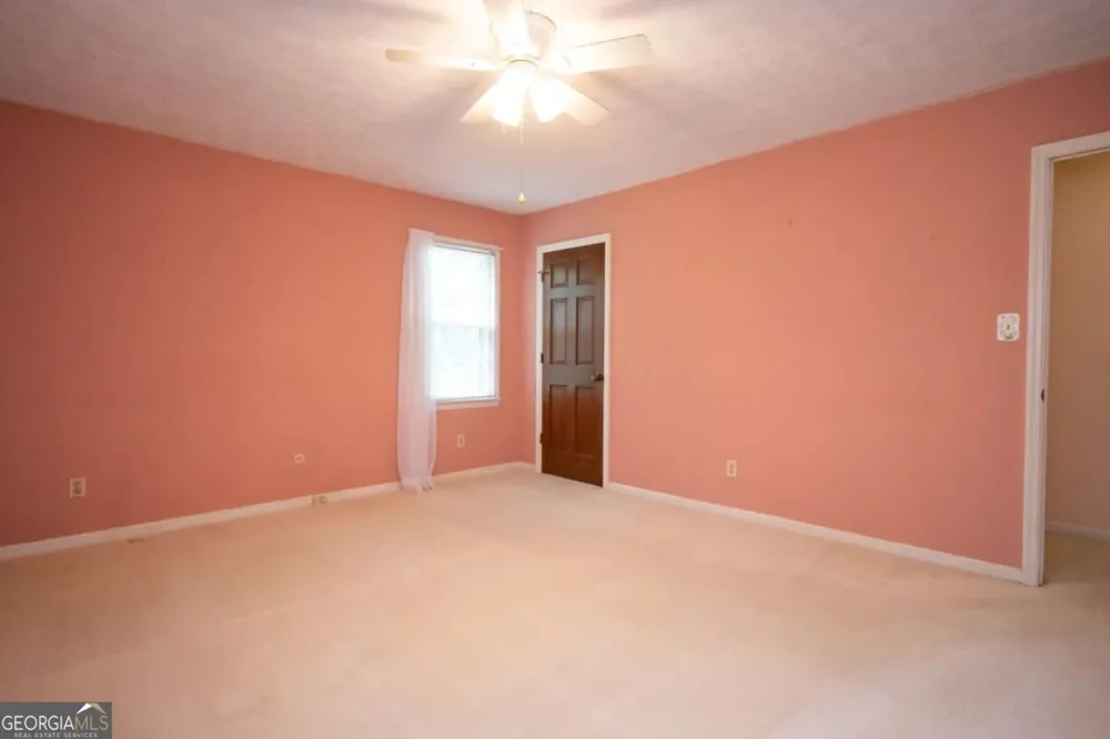135 Old Fort RD Athens, GA 30606