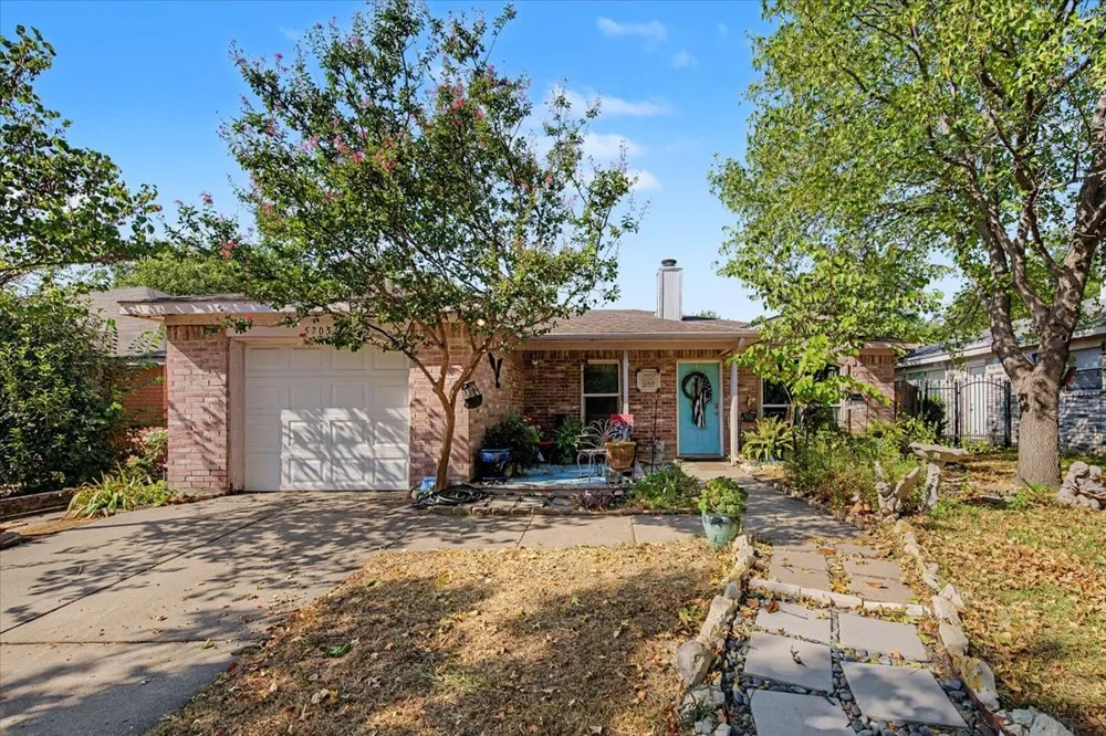 5705 Heatherglen Terrace Fort Worth, TX 76179