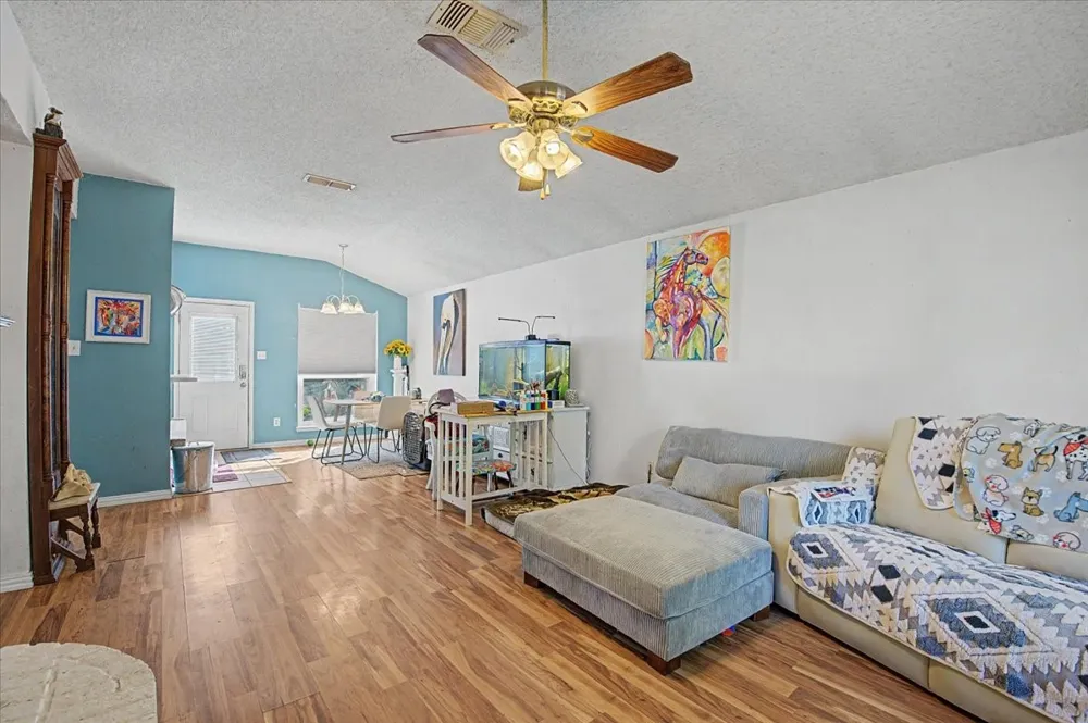5705 Heatherglen Terrace Fort Worth, TX 76179