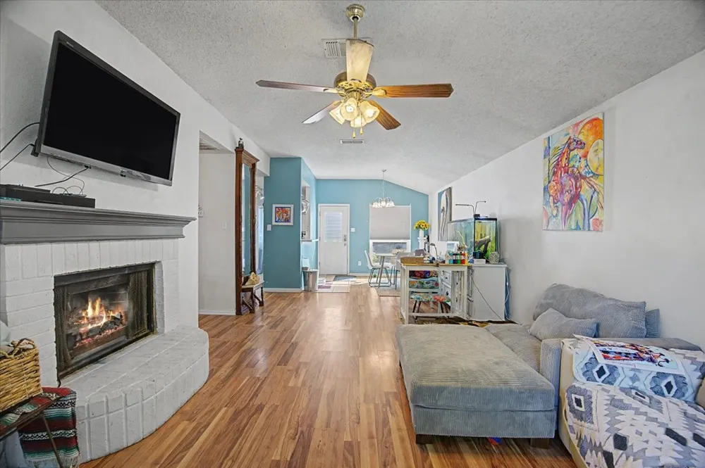 5705 Heatherglen Terrace Fort Worth, TX 76179