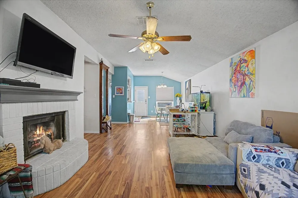 5705 Heatherglen Terrace Fort Worth, TX 76179