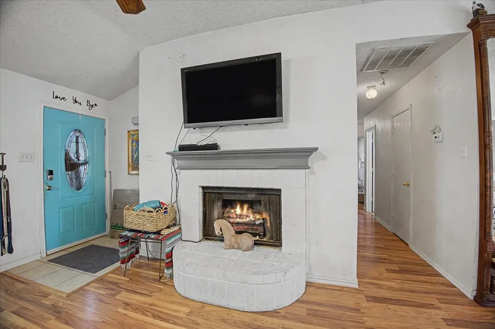 5705 Heatherglen Terrace Fort Worth, TX 76179