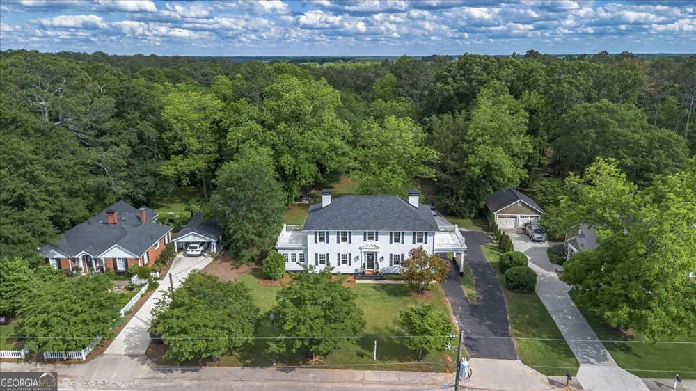 6104 Floyd ST NE Covington, GA 30014