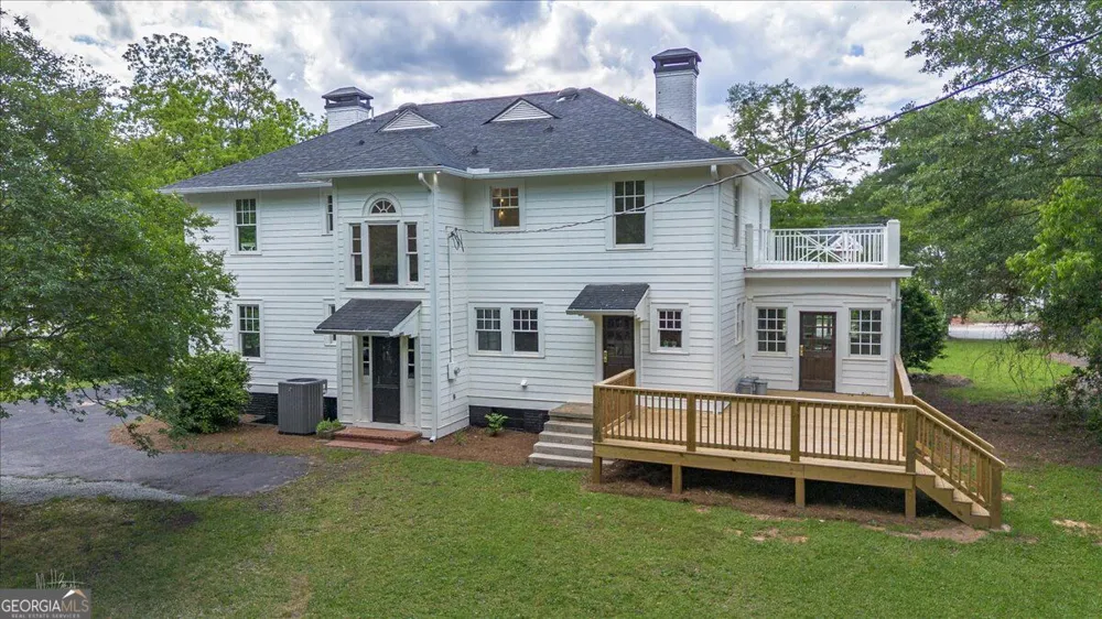 6104 Floyd ST NE Covington, GA 30014
