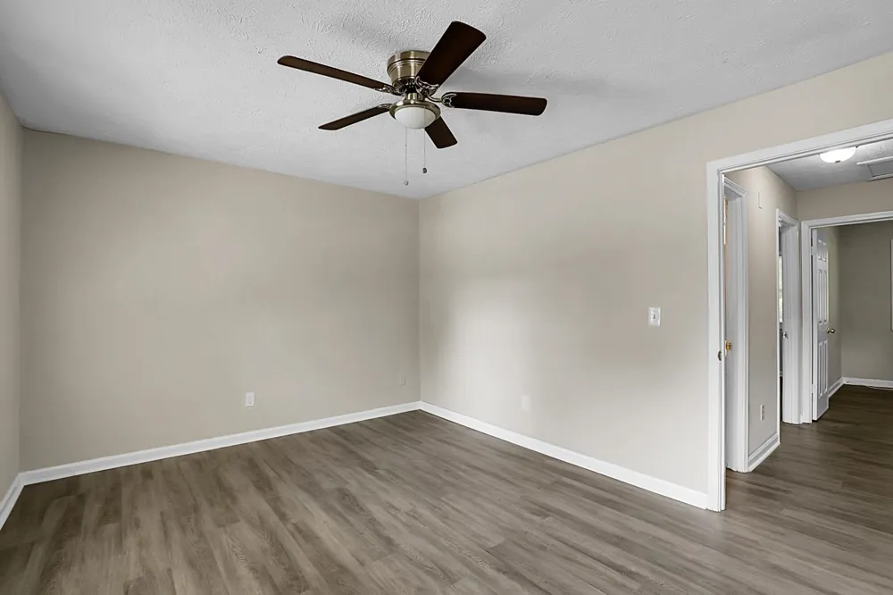 1229 Creek Forest CT NW Conyers, GA 30012
