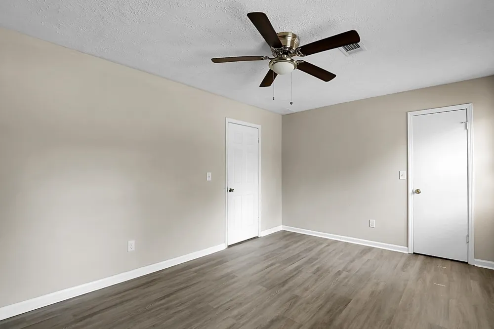 1229 Creek Forest CT NW Conyers, GA 30012