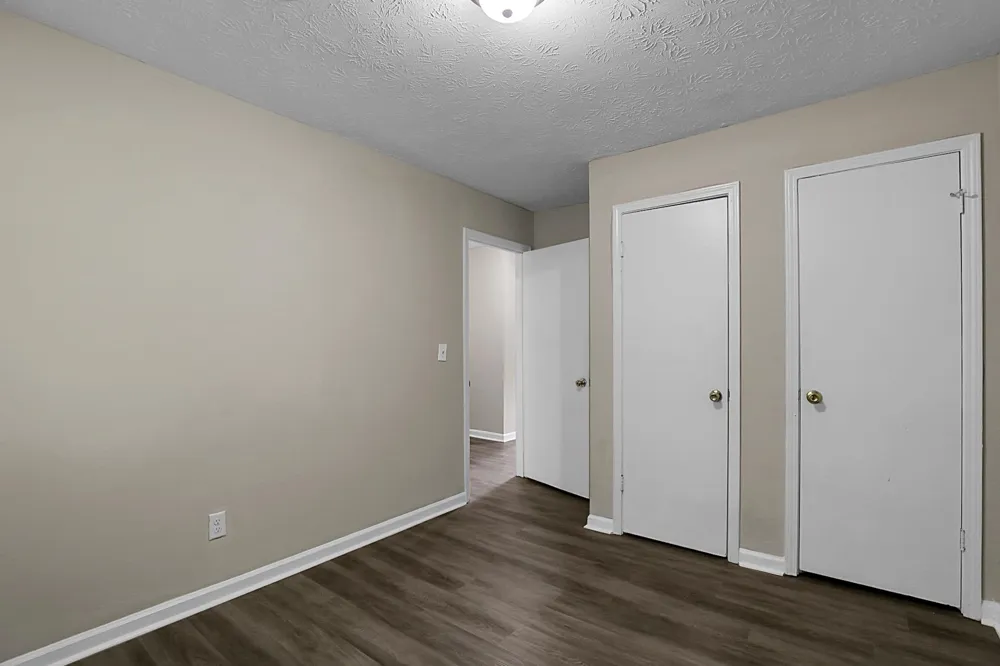 1229 Creek Forest CT NW Conyers, GA 30012