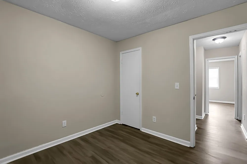1229 Creek Forest CT NW Conyers, GA 30012