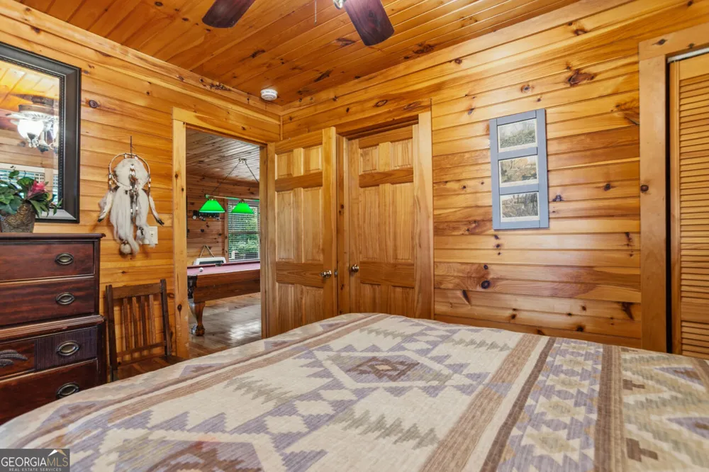 142 Oak Hill DR Mineral Bluff, GA 30559