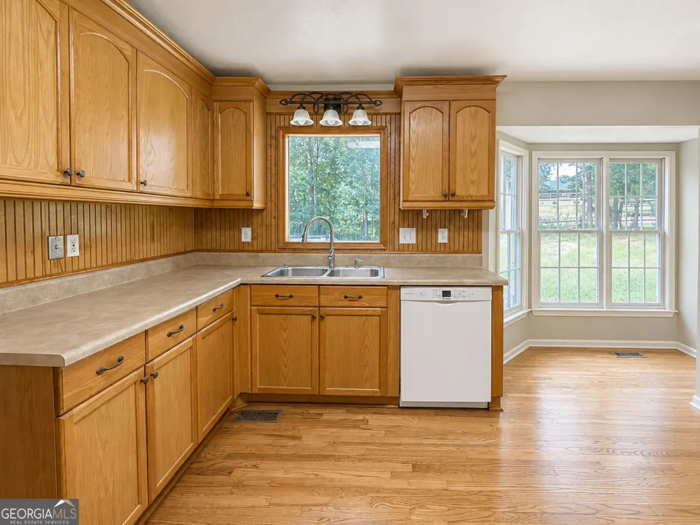 2008 Brooks RD Dacula, GA 30019