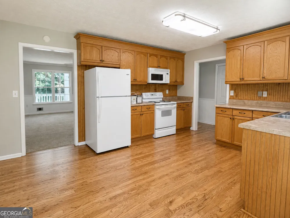 2008 Brooks RD Dacula, GA 30019