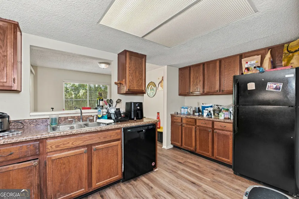 27 Doranne CT SE Smyrna, GA 30080