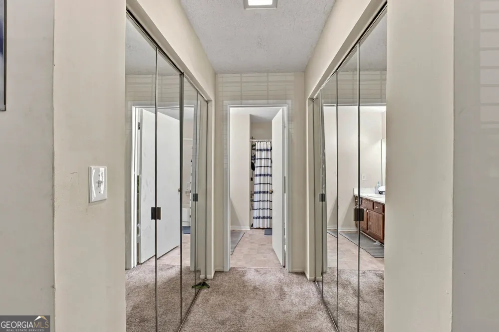 27 Doranne CT SE Smyrna, GA 30080