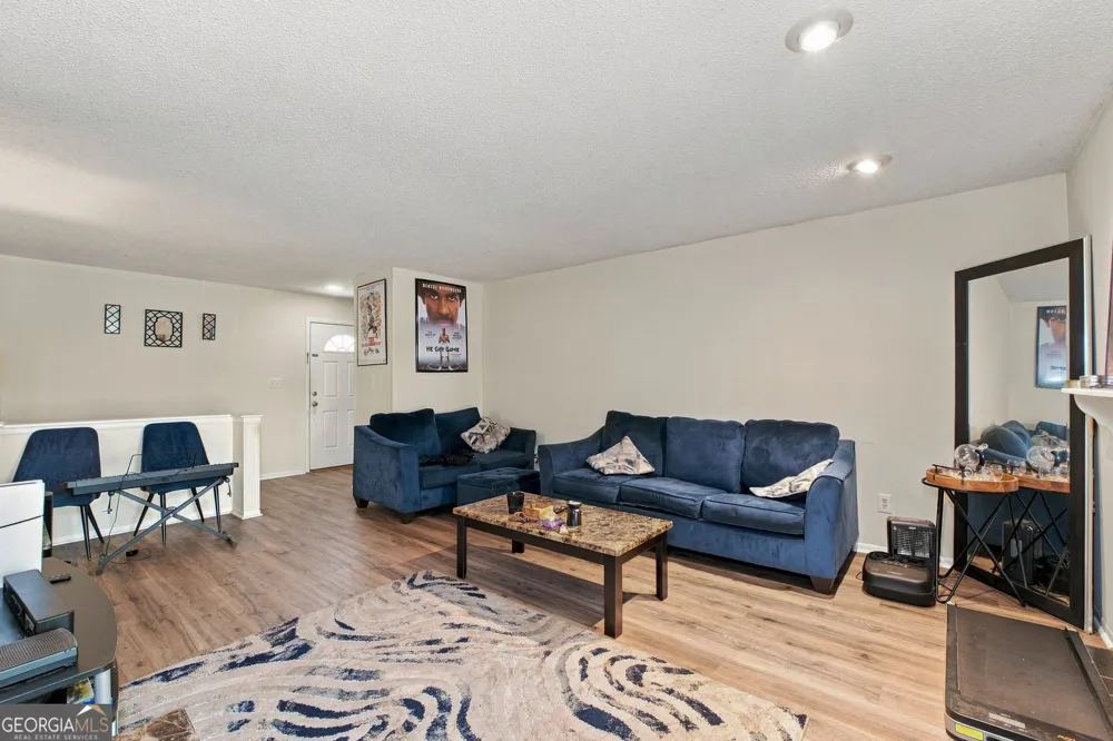 27 Doranne CT SE Smyrna, GA 30080