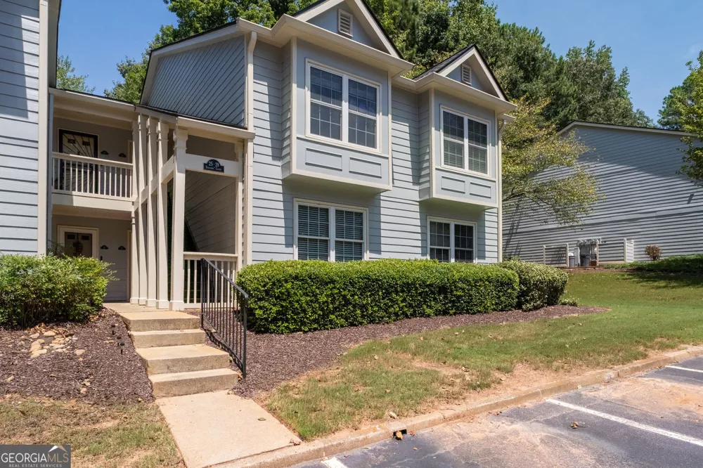 27 Doranne CT SE Smyrna, GA 30080
