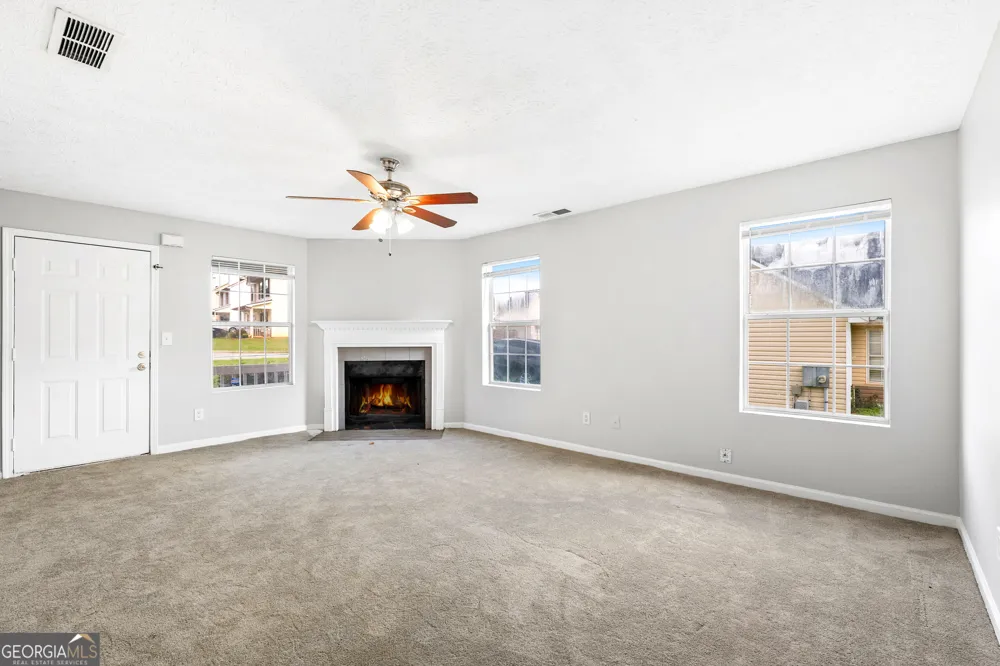 9360 Linkside TRCE Riverdale, GA 30274