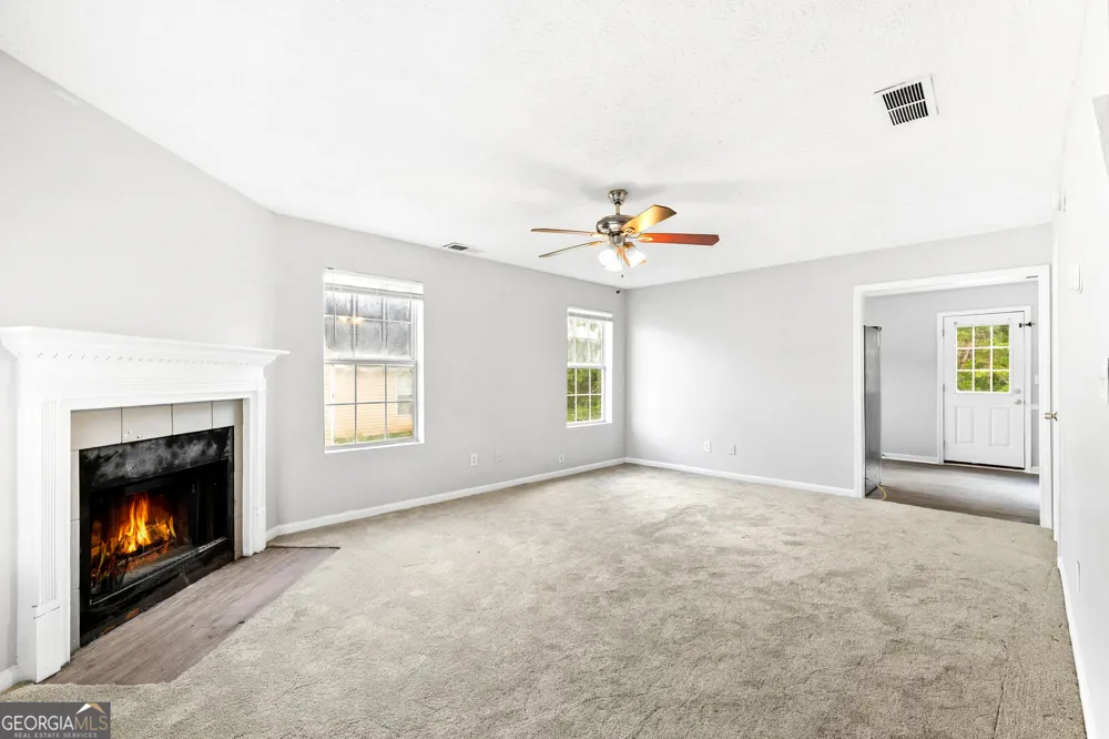 9360 Linkside TRCE Riverdale, GA 30274