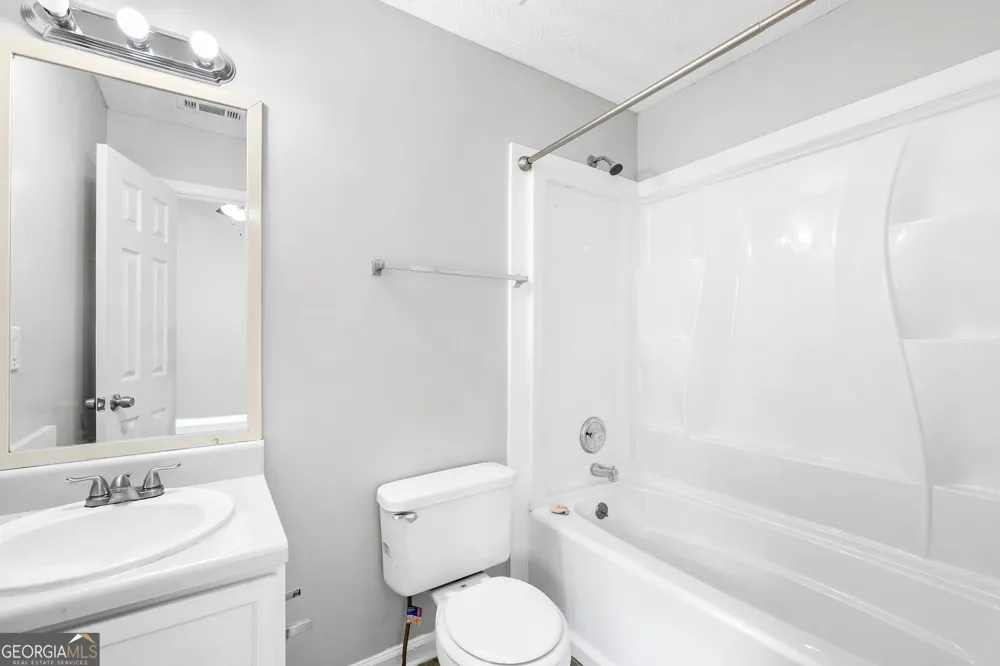 9360 Linkside TRCE Riverdale, GA 30274