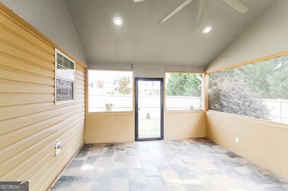 145 Spring Lake TER Covington, GA 30016