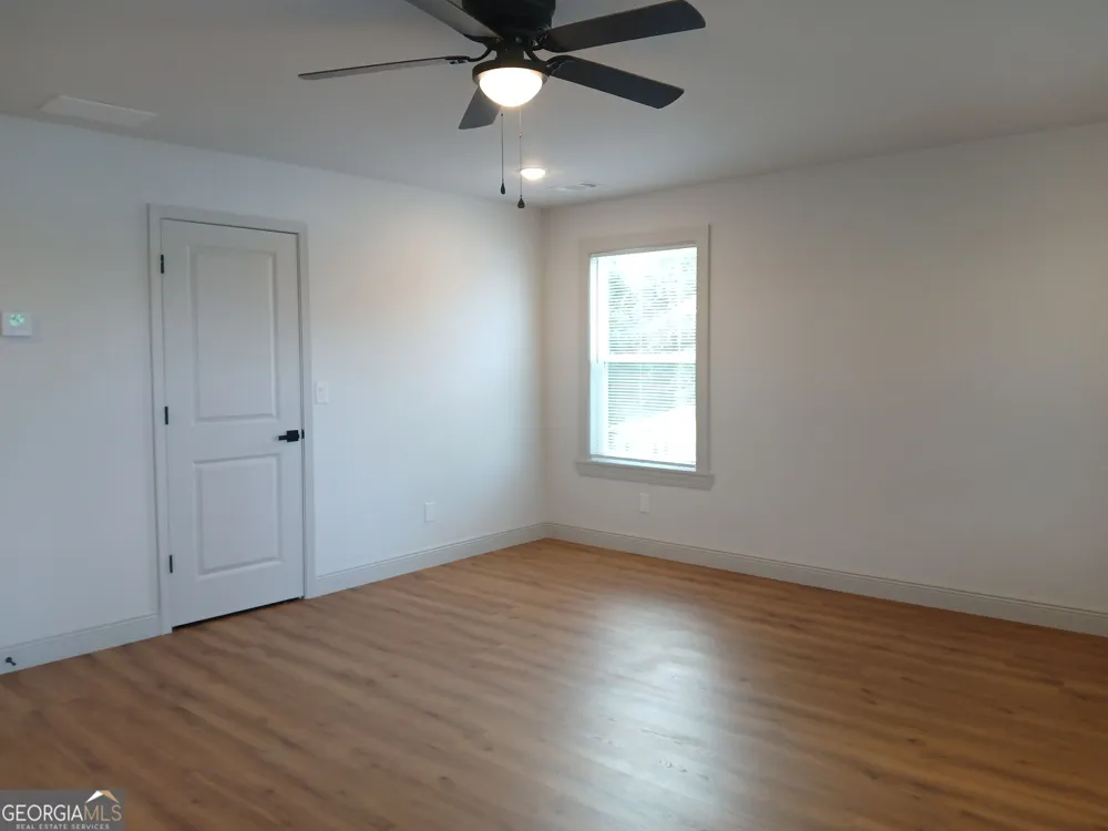 245 Lakeview DR Locust Grove, GA 30248