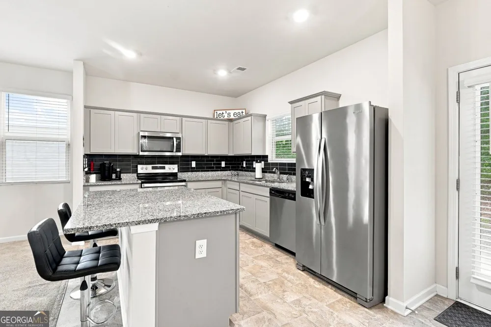 195 Barshay DR Covington, GA 30016