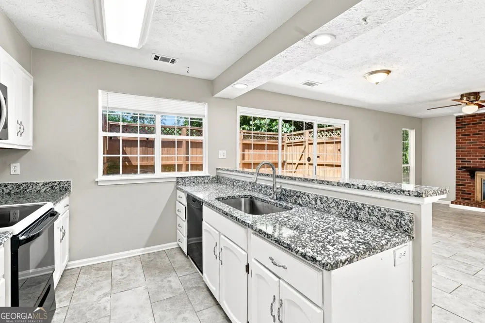 5557 Clover Rise LN Norcross, GA 30093