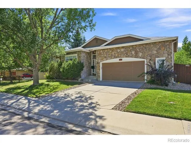 1715 Whitehall Drive Longmont, CO 80504