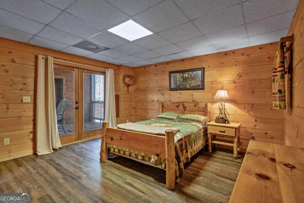 166 Dallas LN Blue Ridge, GA 30513